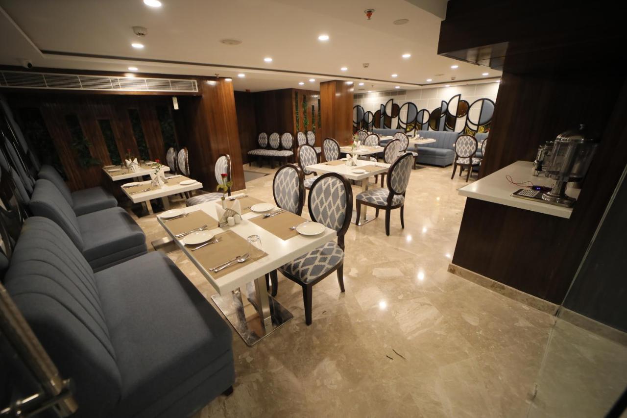 Hotel Veda By Rks Varanasi Exterior photo